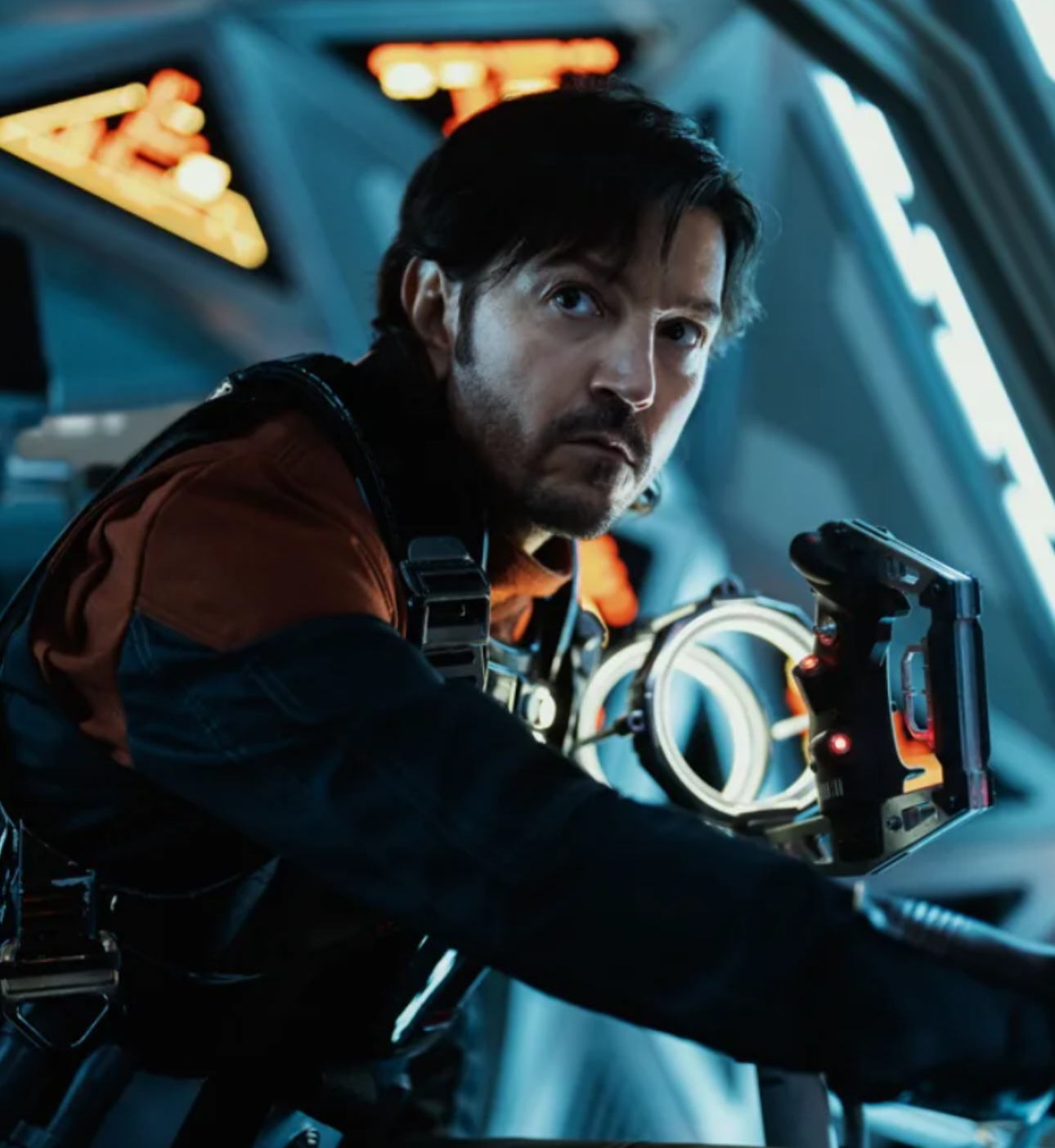 Cartel oficial de Andor Temporada 2, disponible en Disney+ desde el 23 de abril