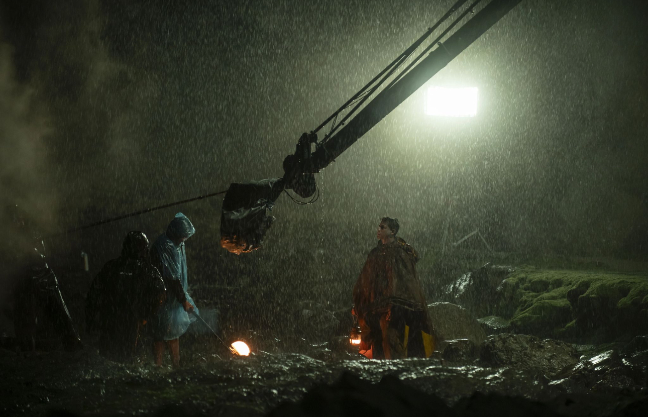 Rodaje de las hormigas ciegas con la el material de iluminación de alquiler de Aluzine Rentals