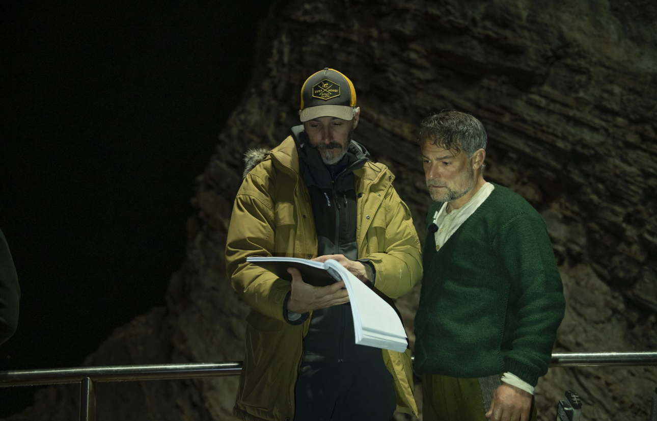 Rodaje de las hormigas ciegas con la el material de iluminación de alquiler de Aluzine Rentals